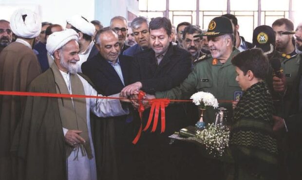 استاندار اصفهان در جریان افتتاح نمایشگاه «زاینده‌نور» مطرح کرد: فولاد مبارکه در حوزه انرژی‌های خورشیدی اتفاقات خوبی رقم زده است