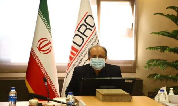 تاکید جعفری بر نگرش کلان به زنجیره صنعت گوهر سنگ ها تاکید جعفری بر نگرش کلان به زنجیره صنعت گوهر سنگ ها