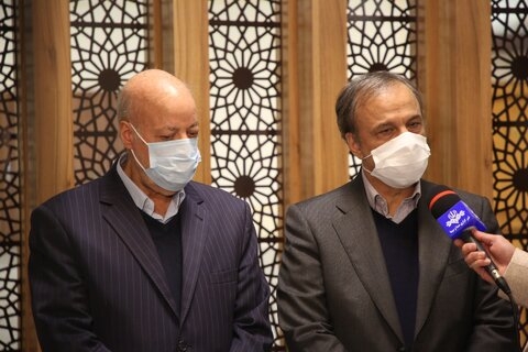 وزیر صمت از تامین مواد اولیه کارخانجات فولادی اصفهان به شیوه اعتباری از طریق بورس خبر داد وزیر صمت از تامین مواد اولیه کارخانجات فولادی اصفهان به شیوه اعتباری از طریق بورس خبر داد
