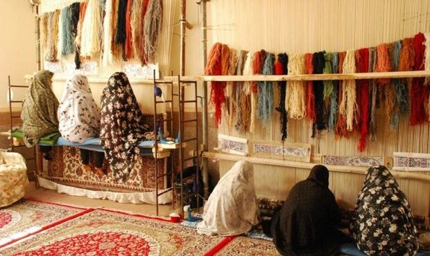 تولید روزانه و مستمر اقلام بهداشتی در کارگاه های قالی بافی