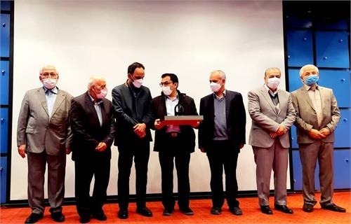 از مدیر روابطعمومی فولاد خوزستان تقدیر شد از مدیر روابطعمومی فولاد خوزستان تقدیر شد