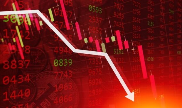 ریزش بورس های جهان پس از گزارش صندوق بین المللی پول