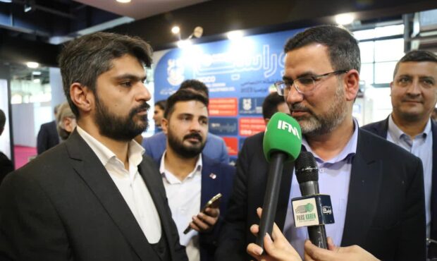 بازدید معاون صنایع عمومی وزارت صمت از غرفه شرکت ملی صنایع مس ایران