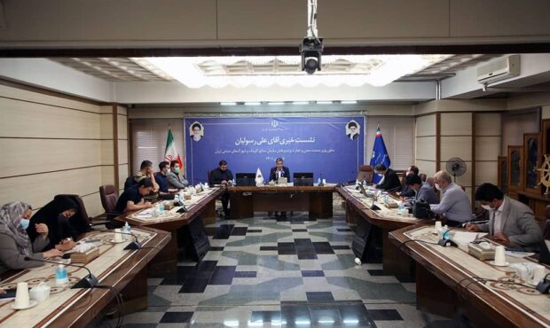 فعالیت 840 شهرک و ناحیه‌صنعتی با اشتغالزایی یک میلیون نفر