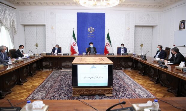 تاکید بر هماهنگی وزارتخانه های صمت و اقتصاد برای حمایت از تولید
