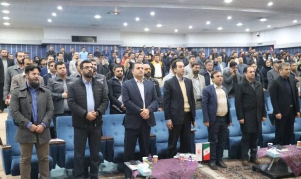 اهدای گواهی «مرآت» به مجتمع مس سرچشمه رفسنجان اهدای گواهی «مرآت» به مجتمع مس سرچشمه رفسنجان