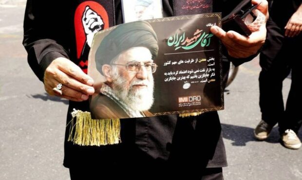 معدن در اندیشه رهبر شهید؛ از ظرفیت و مزیت‌های معدن تا جایگزین نفت